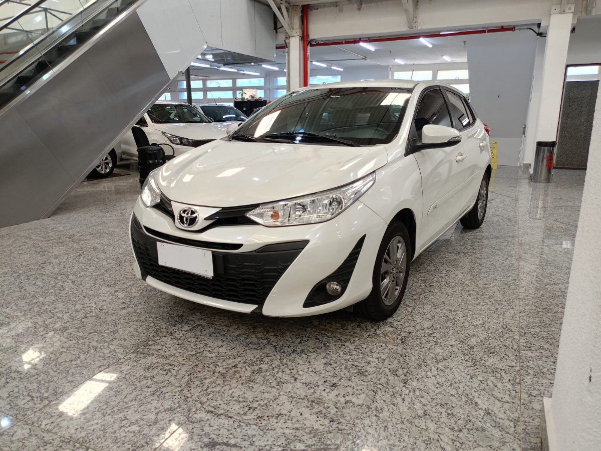 TOYOTA YARES