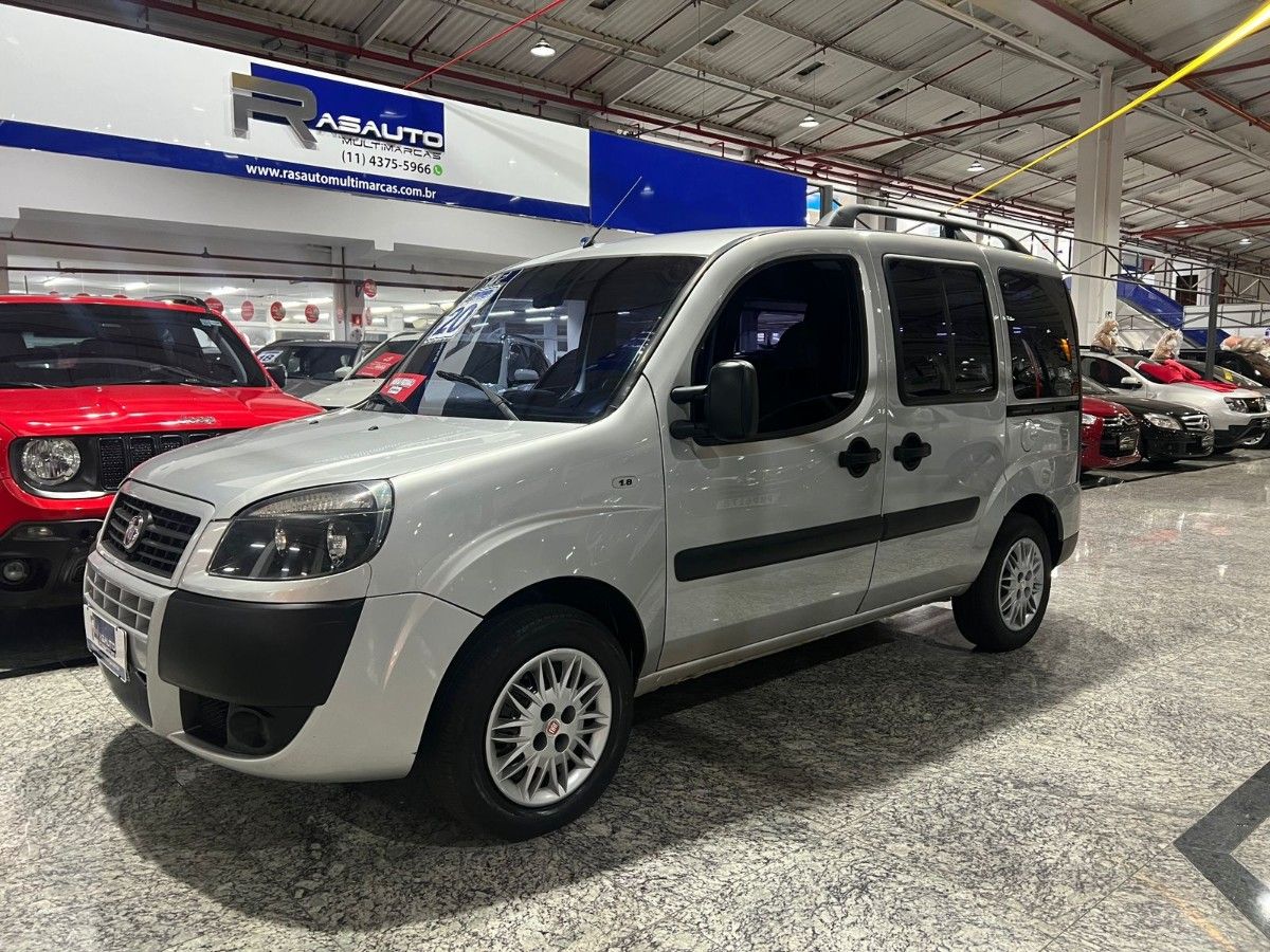 FIAT DOBLO ACENSE 1.8 FLEX 7 LUGARES