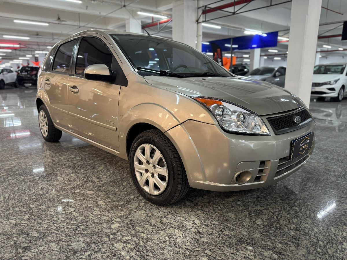 FIESTA HATCH 1.6