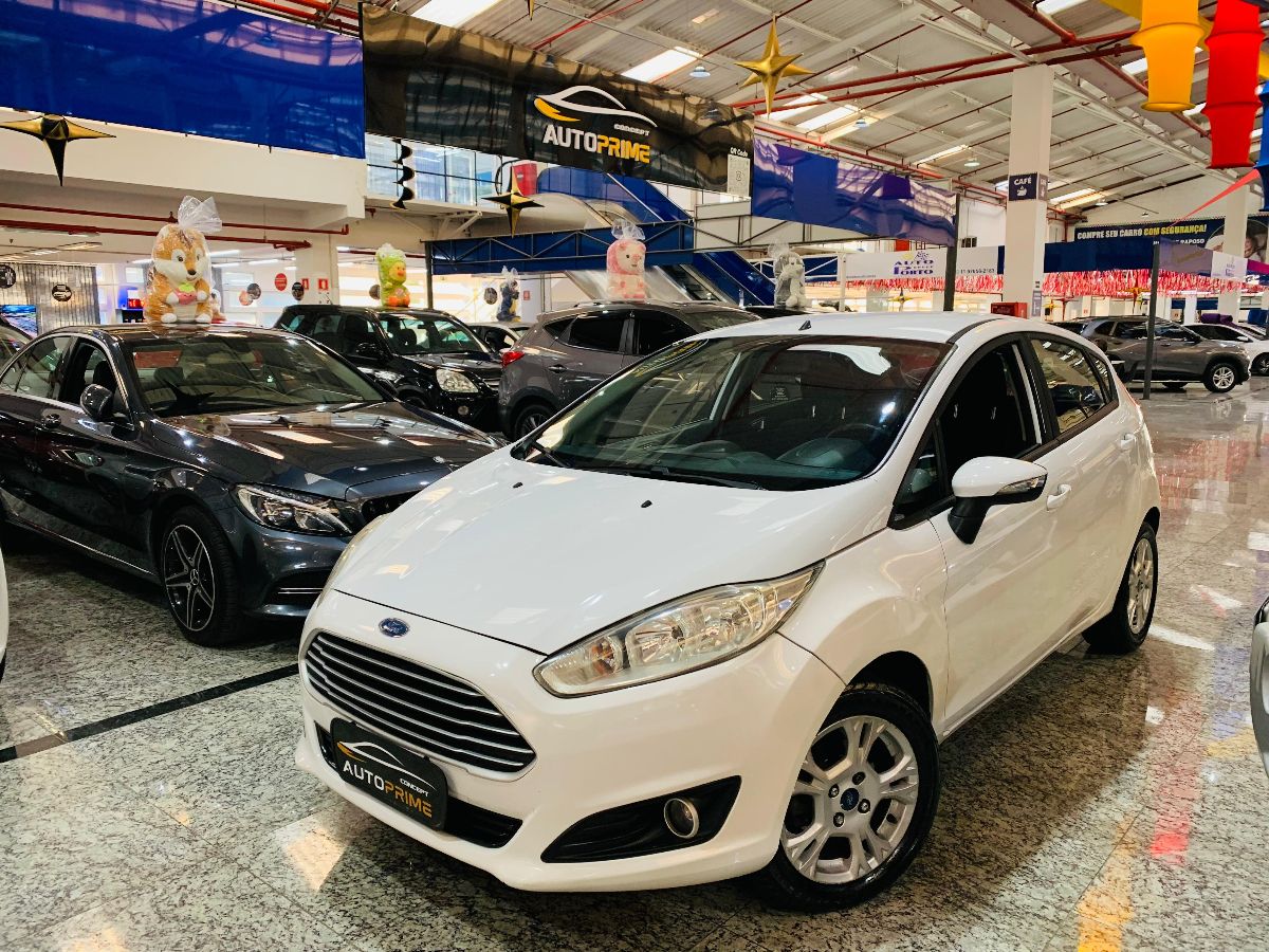 FORD FIESTA SE 1.6 AUTOMÁTICO COMPLETO