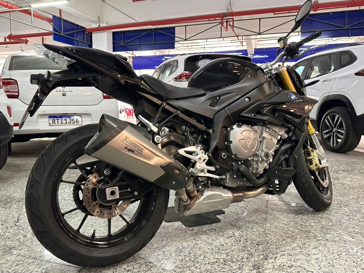 BMW S1000R