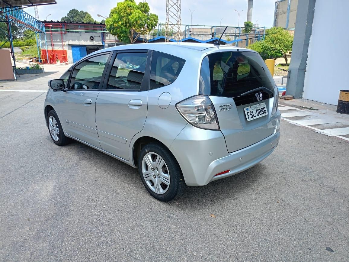 Honda Fit 1.4 completo 2014 unico dono