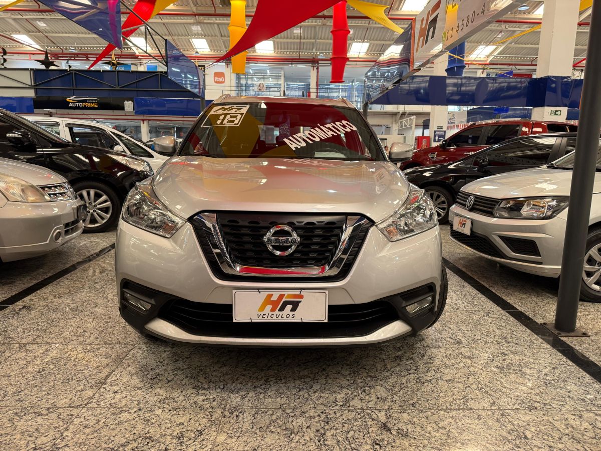 NISSAN KICKS SV CVT