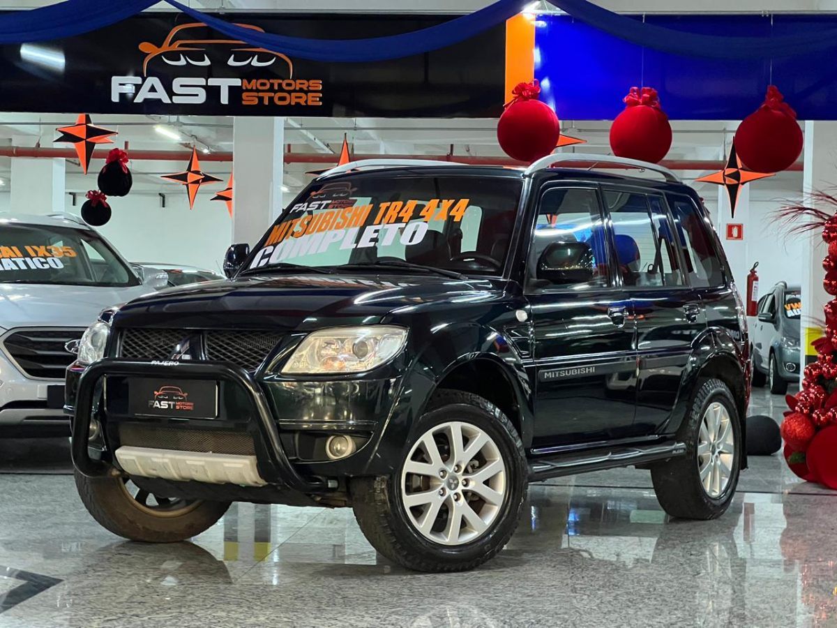 Mitsubishi Pajero TR4 4x4 2012