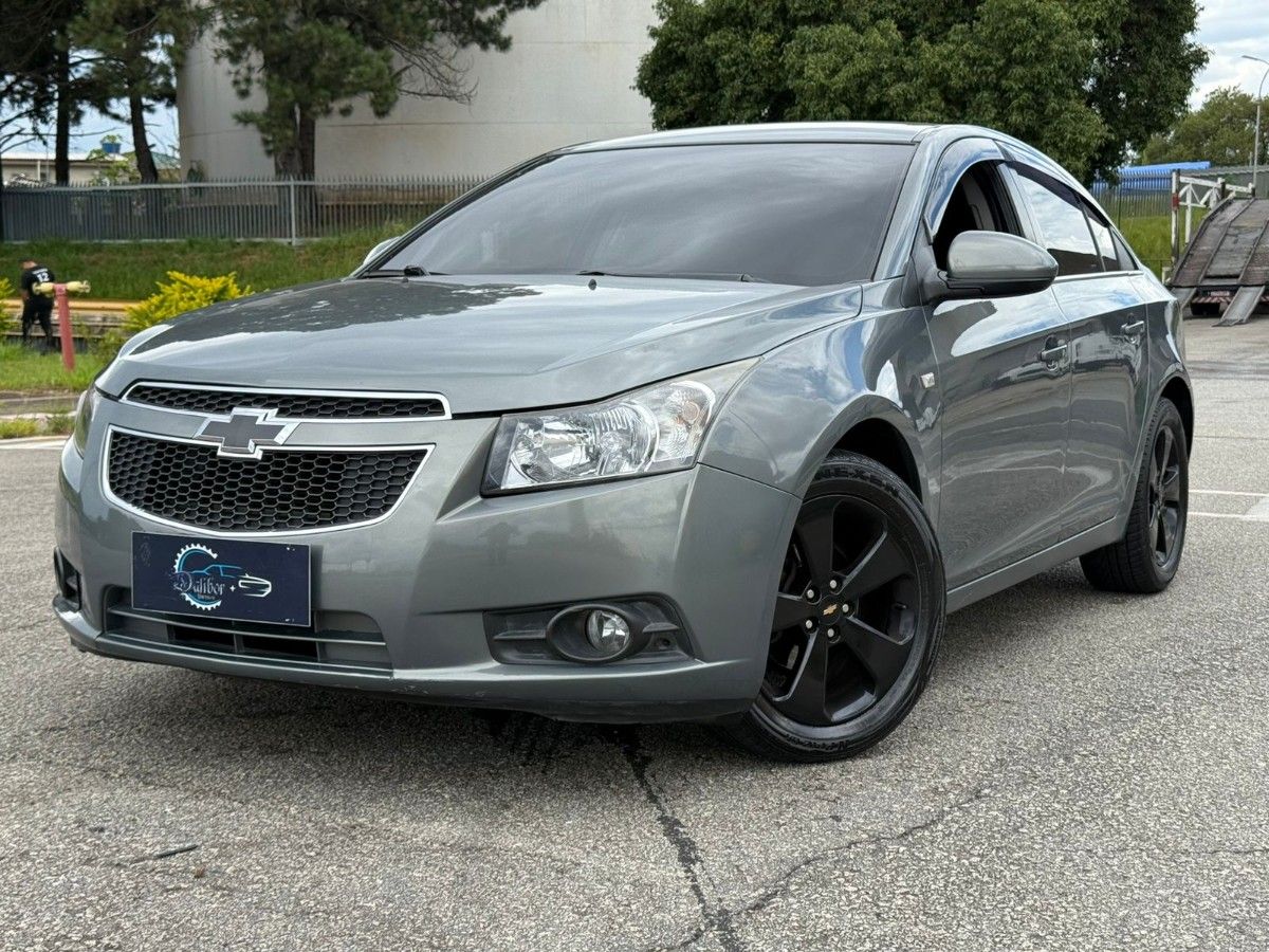 CHEVROLET - CRUZE SEDAN 1.8 LT 16V FLEX 4P MANUAL