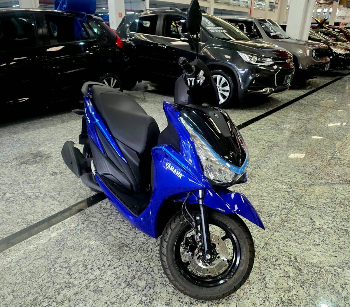YAMAHA FLUO 125 CONNECTED HIBRIDO