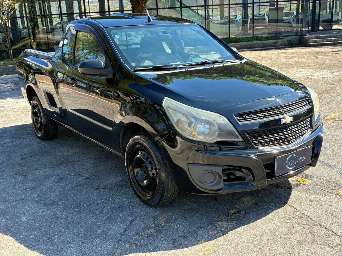 CHEVROLET MONTANA 2013
