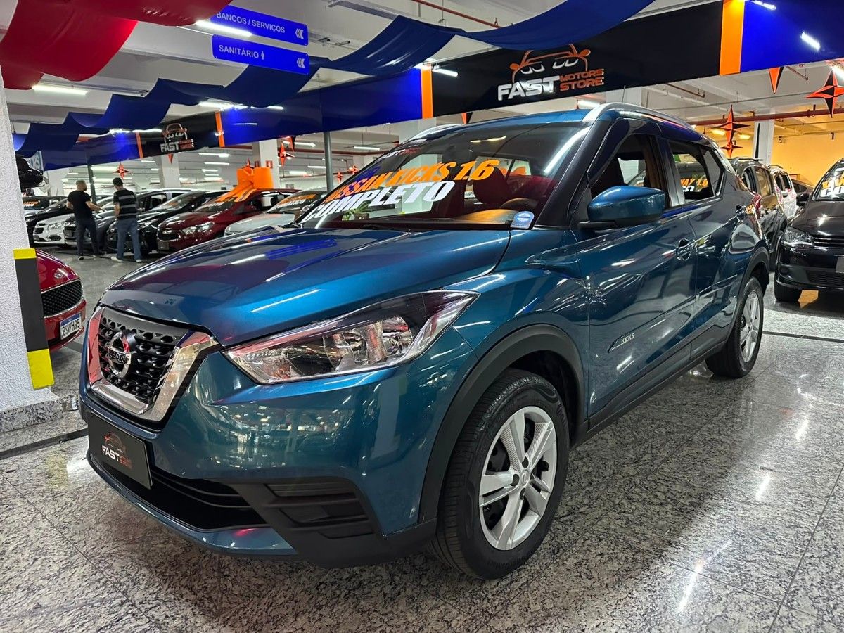 Nissan Kicks Manual