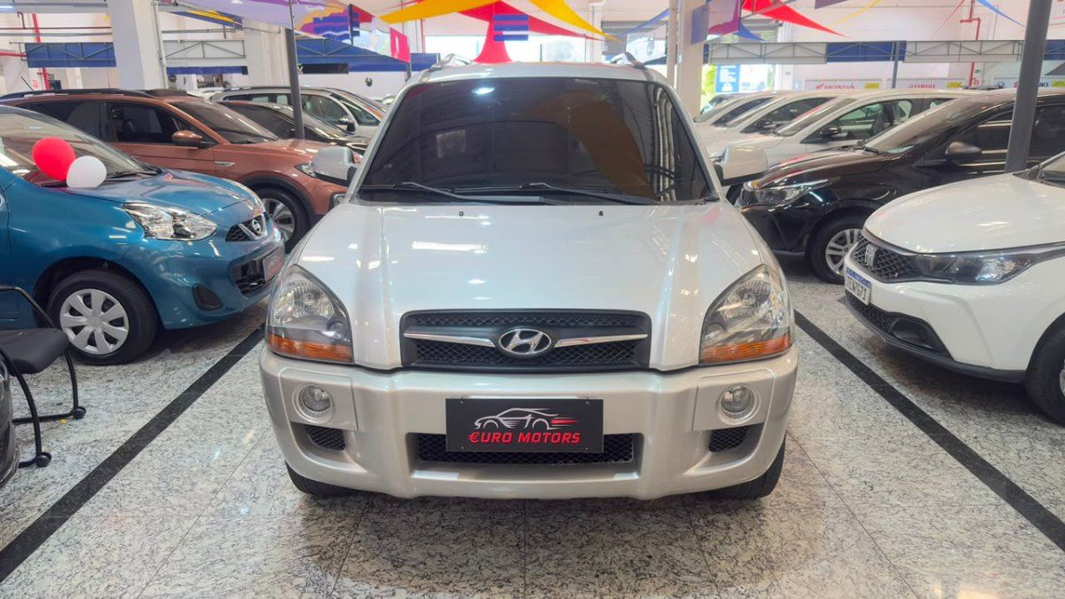 Tucson 2.0 MPFI GLS 16V 143CV 2WD FLEX 4P AUTOMÁTICO