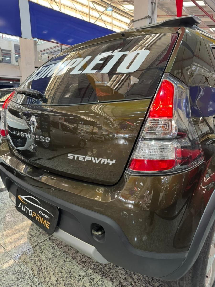 Renault Sandero Stepway 1.6 2014