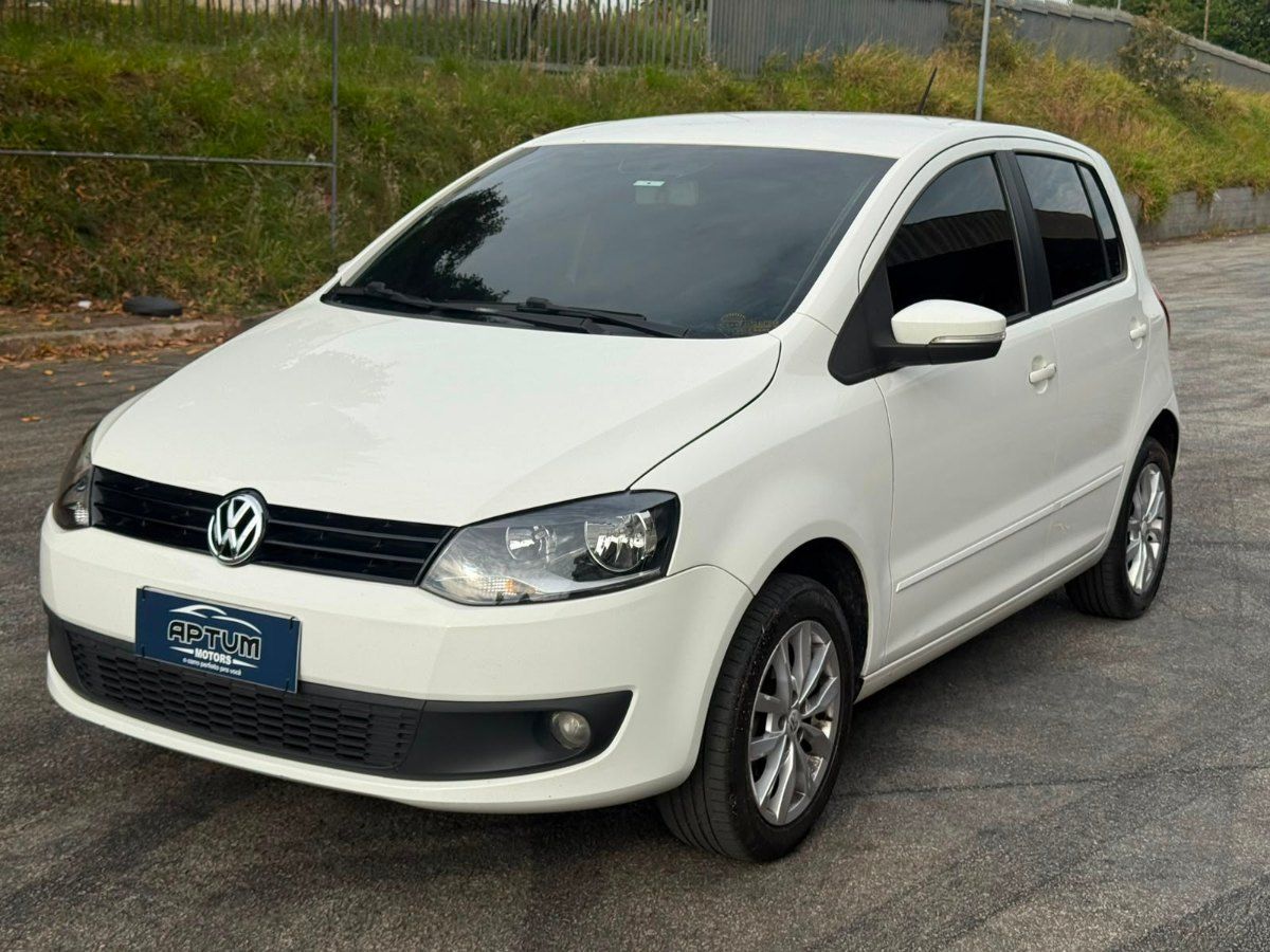 VOLKSWAGEN FOX 2014